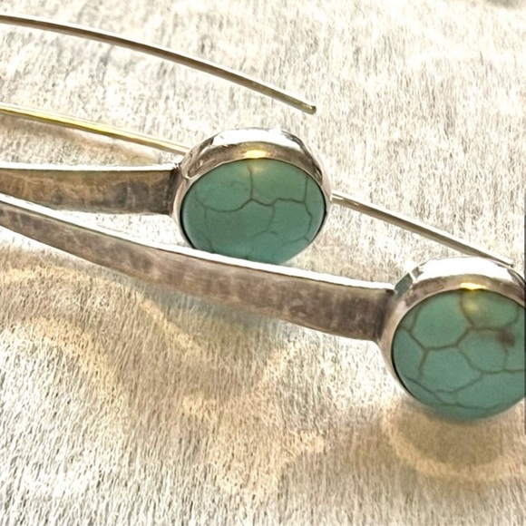 Silpada Vintage Hammered
Sterling Silver & Turquoise Earrings - Picture 5 of 7
